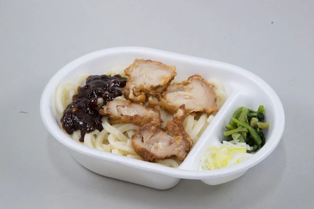 とり肉味噌まぜうどん