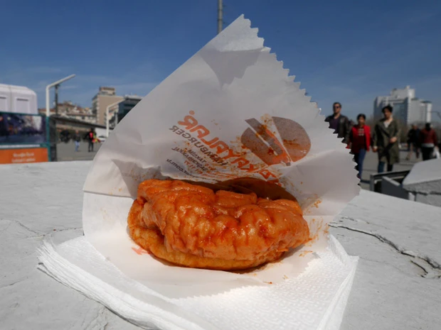 これが「濡れバーガー」だ!