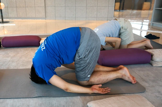 頭を下げるポーズも多いため、脳に血液や酸素が届きやすくなるそう