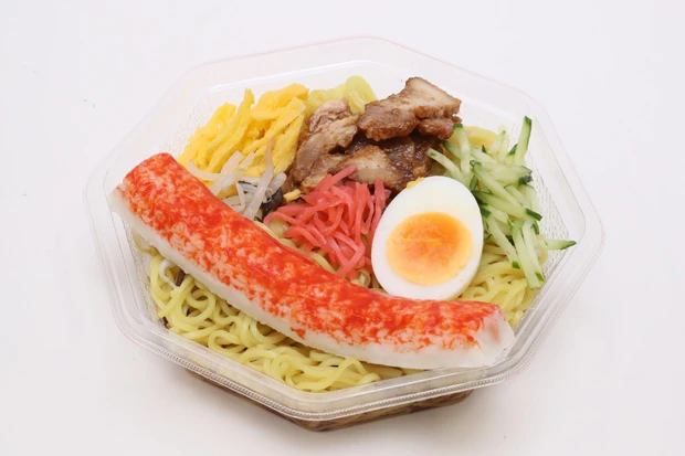 冷しカニカマ中華(カニカマ<明太マヨ>+冷し中華)間違いなくウマい一品ちょい足し。マヨネーズと海の香りが冷し中華を引き立てる