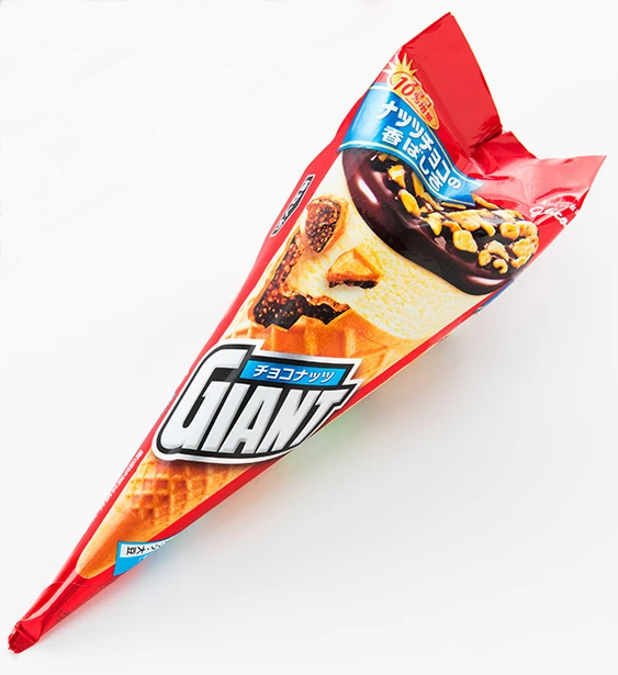 コーンタイプでは唯一のトップ10入り。ナッツ、チョコ、アイス、コーンの4種類の食材を一度に楽しめる