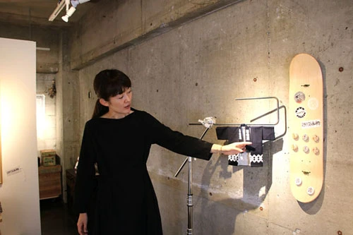 『フウライ堂』にグッズを置いたことをきっかけに「岡野弥生商店」にもスケボーが