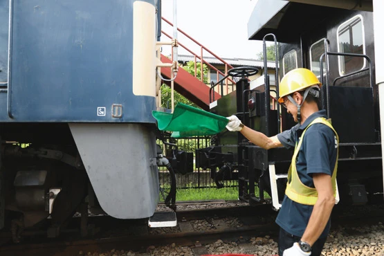 難易度の高い車掌車との連結は、50回以上運転した人だけの特別メニュー