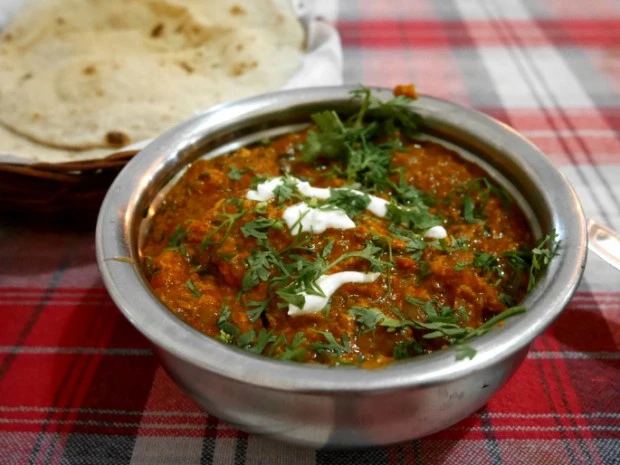 西インドのゴアで食べた幻のチキンムグライ