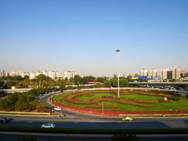 空港から市内へ向かうシャトルの車窓から
