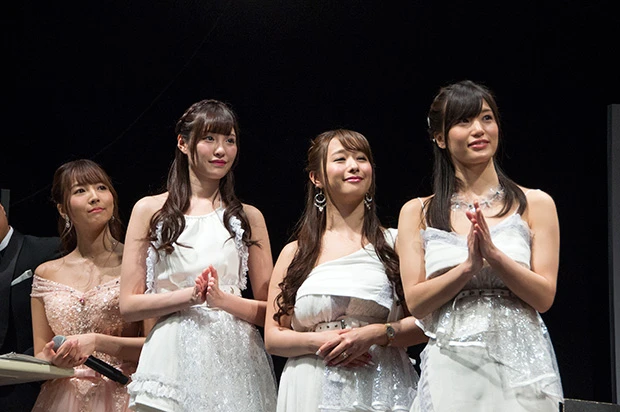 エントリー作品は「女優/企画/マニア/フェチ/素人/ドラマ/ハード/人妻・熟女/乙女/ドキュメンタリー」の10部門において1位~3位までが表彰された