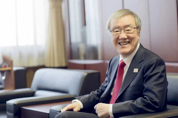 "還暦ベンチャー社長"が教える、脳を鍛える読書術。本物の教養を得れば、人間は大胆な行動が取れる！