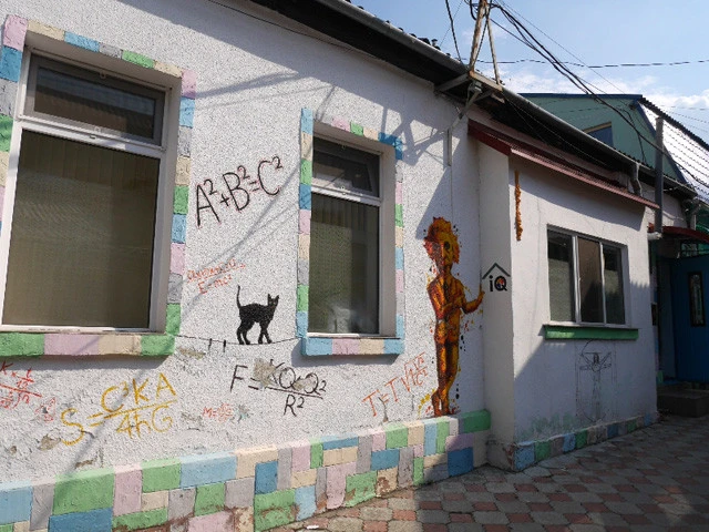 フレンドリーな滞在者たちと気軽に絡める一軒家タイプの安宿