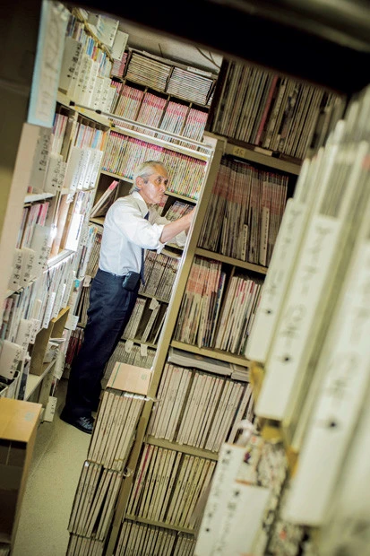 「雑誌に溺れた人生」ーー所蔵数10万冊の雑誌図書館が35年の歴史に幕