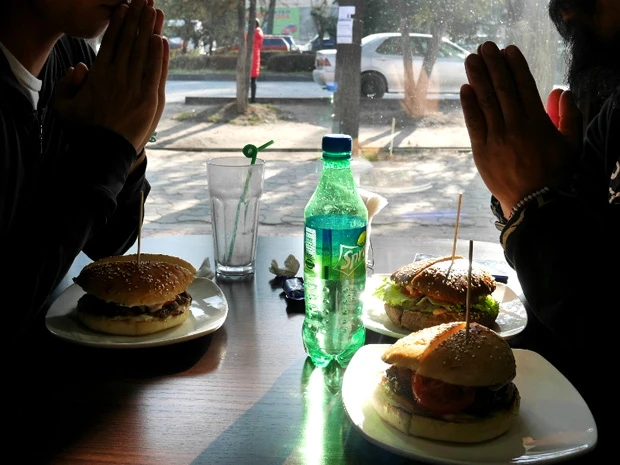 今日も生きてご飯が食べられる幸せに感謝