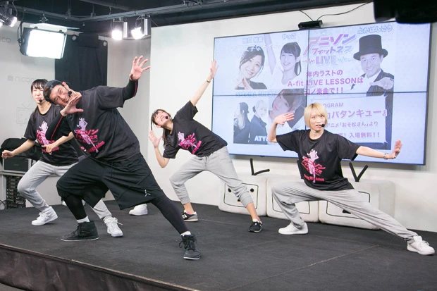 普段はやらないこんなポーズも気持ちいい