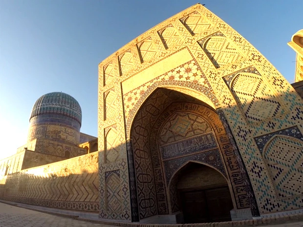 中央アジア最大級のモスク「ビビハニムモスク」