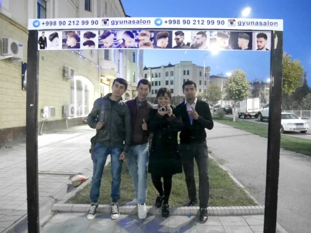 紳士的な彼らは私を宿まで送り届けてくれました