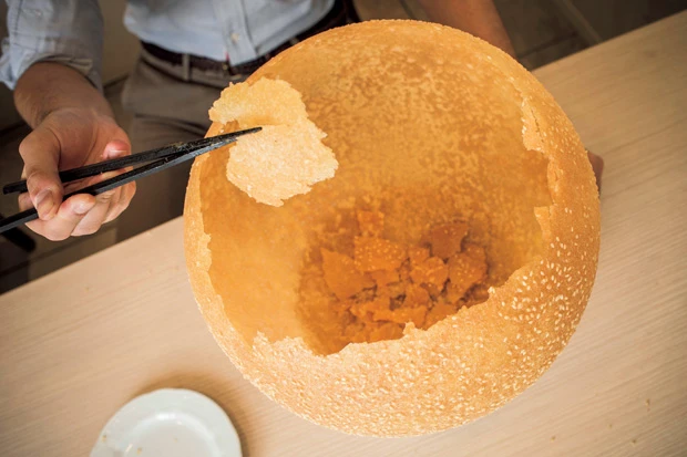 中は空洞だが、見た目も食べ応えも満点です!