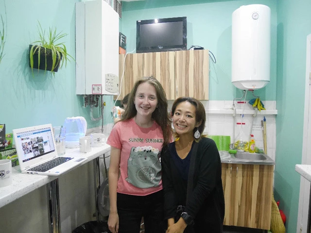 宿のウクライナガール。平均月給３万円のウクライナの環境に嘆いていた