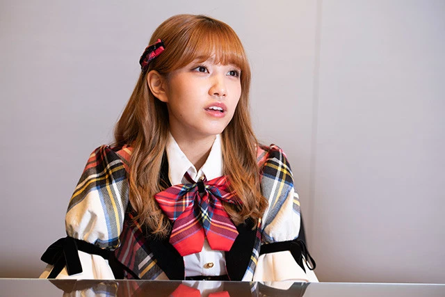 加藤玲奈(かとうれな)1997年7月10日、千葉県出身。nickname:れなっち。AKB48TeamA所属