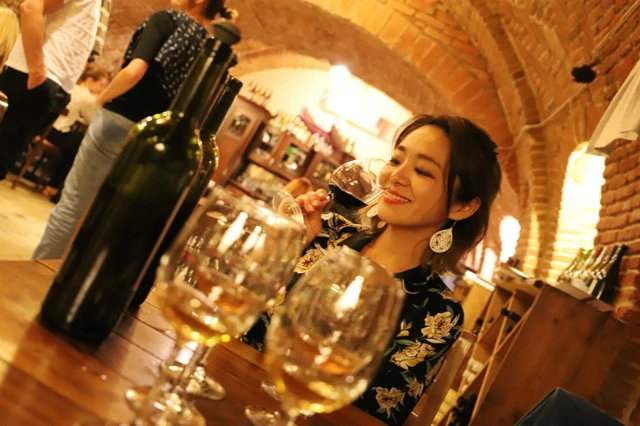 旅人マリーシャの世界一周紀行：第１９２回「クレオパトラも愛した世界最古のジョージアワインに酔いしれる」