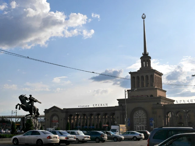 アルメニアの首都エレバンの駅