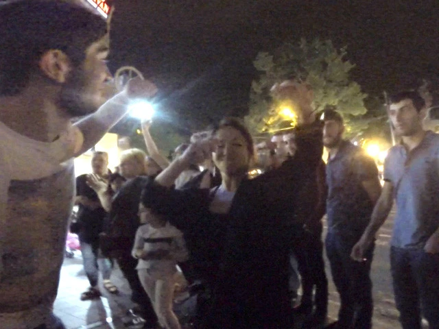 私も踊らされた