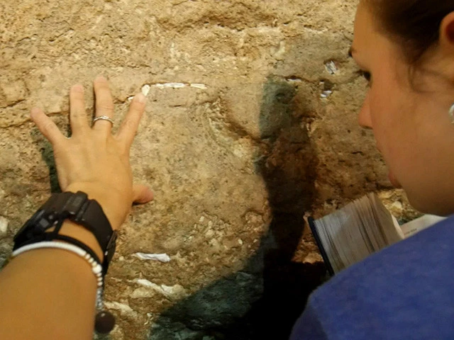 旅人マリーシャの世界一周紀行：第１９９回「信じる者は救われる？ エルサレムで３つの宗教に囲まれた旅人」