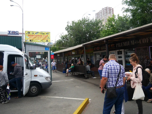 さよならキエフ。バスでリウネへ向かいます