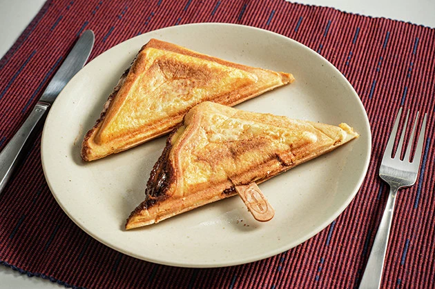 【B級フード研究家・野島慎一郎のバカレシピ】超高級スイーツ感覚の次世代ホットサンドが誕生!「ハーゲンダッツのホットサンド」