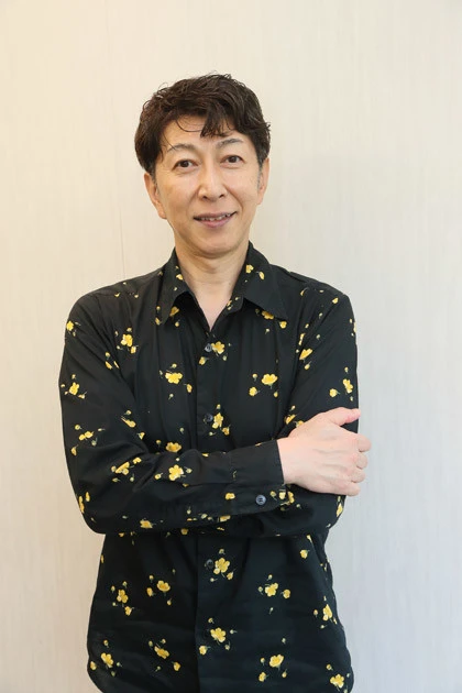 「メルカリ」のサーバーを一時ダウンさせた男、俳優・篠井英介の「メルカリ生前整理術」