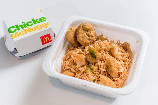 (4)完成! 「BBQナゲット焼きそば」