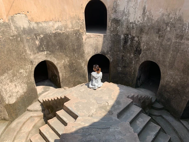 スルタンが瞑想をしたという神秘的な地下井戸