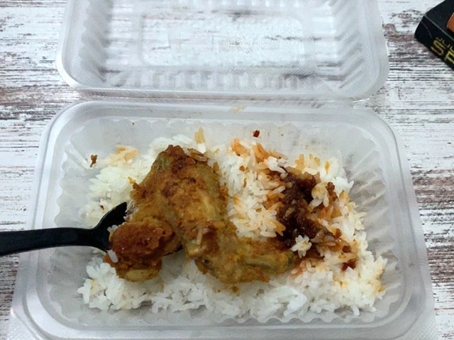 ナシカトというブルネイのローカルフード