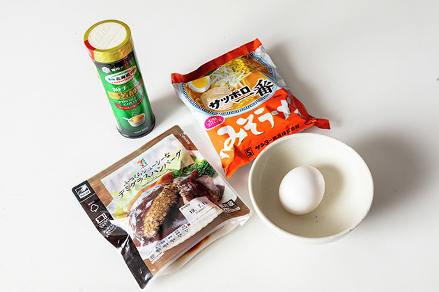 ｂ級フード研究家 野島慎一郎のバカレシピ サッポロ一番とハンバーグがミートソースパスタに変身 ひき肉濃厚ｍａｘ サッポロ一番パスタ ライフ 文化 ニュース 週プレnews 週刊プレイボーイのニュースサイト