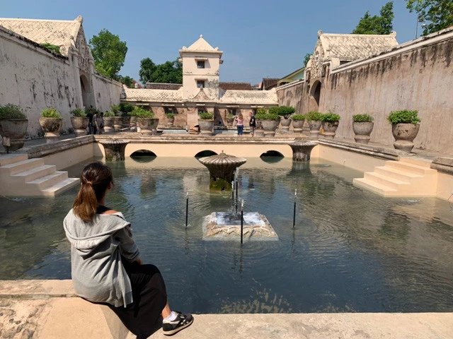 水の宮殿タマンサリの沐浴場