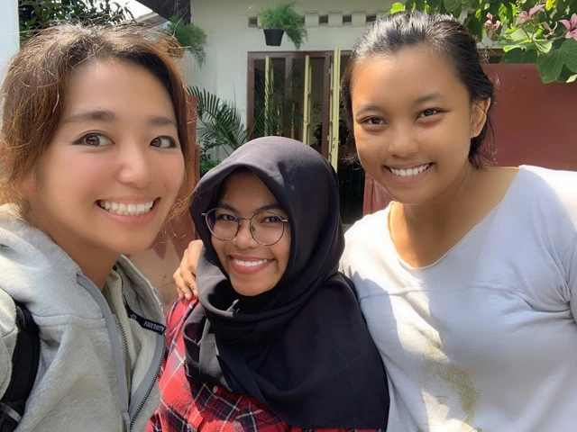 急遽別の宿、「SNOOZE」へ。英語も通じるしスタッフもナイス