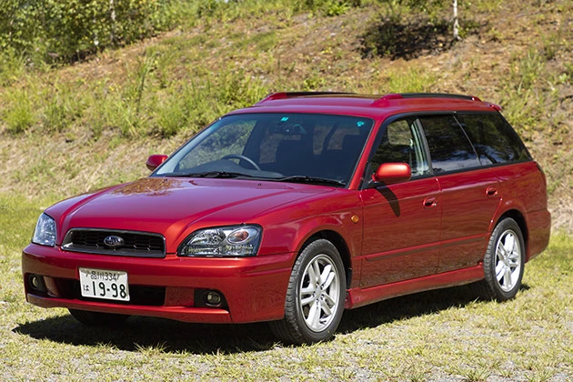 3代目レガシィツーリングワゴン 250S(4AT) 1998年登場。外観、性能、質感を進化させた。エンジンやサスを改良。歴代最強の声も