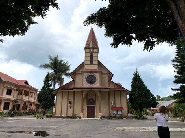 オランダの教会だとヨハンが言っていたので、やはりルイーザは興味を持っていた