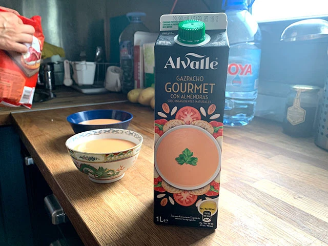 彼女がオススメするブランドのガスパチョはエスタムイリコ！（美味しい！）