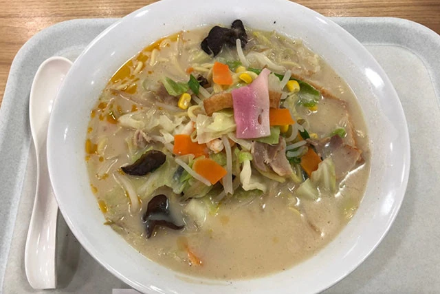 麺を2倍に増量した野菜たっぷりちゃんぽん