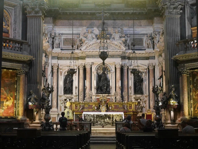 荘厳なサン・ジェンナーロの礼拝堂