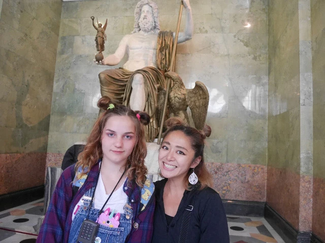 同じ猫耳ヘアのコは発見