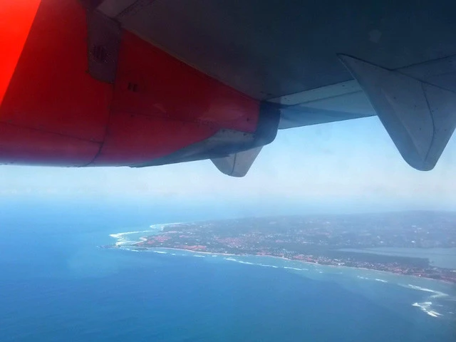 プロペラ機からの車窓