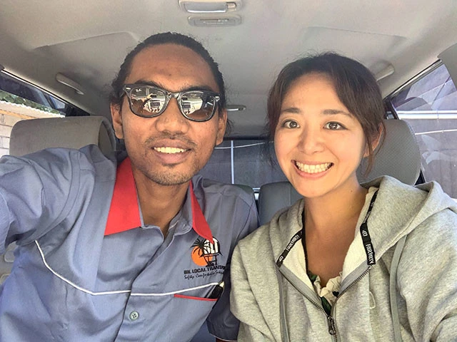 タクシー運転手のハリー。ラマダン中でお腹が減っている模様