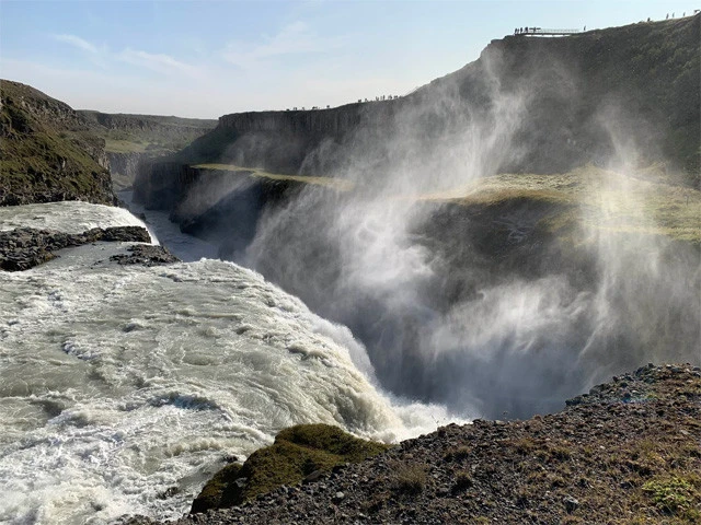グトルフォス（黄金の滝）