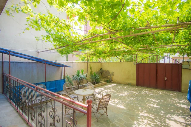 ゲストハウスの中庭