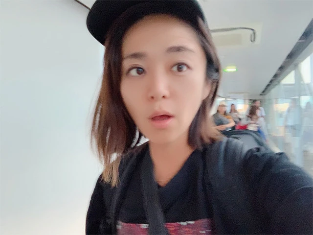 ボンジュール！　シャルル・ド・ゴール空港に到着。パリよ、久しぶり！