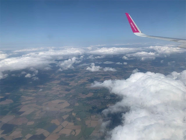 さよならアイスランド。やっぱり地球は青かった！　そして丸かった！