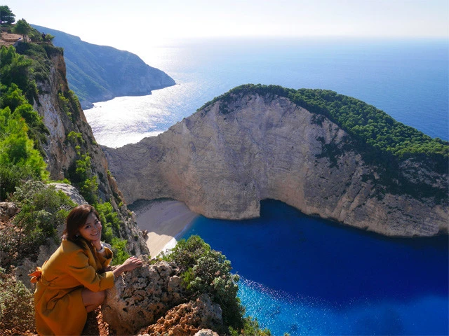 『紅の豚』のモデル地と言われるギリシャのザキントス島