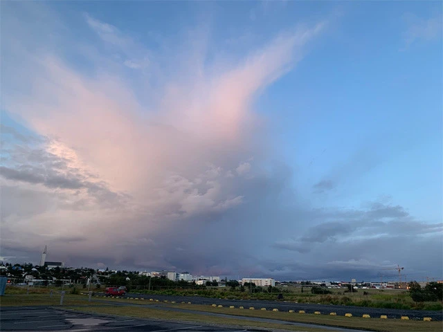 さすが白夜! 21時でもこんなに明るい