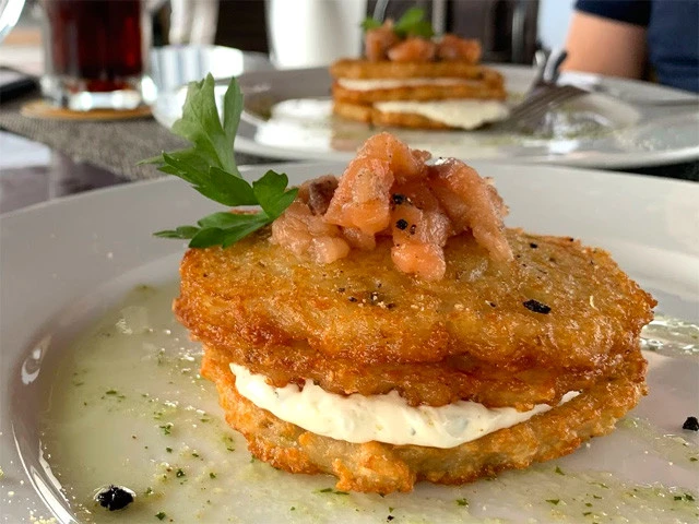 ベラルーシの郷土料理ドラニキ