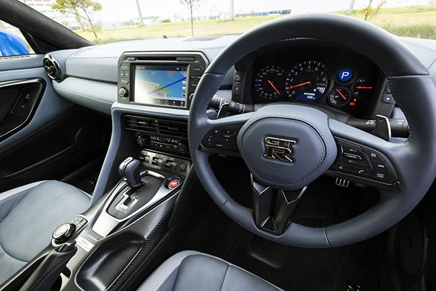 今月末で販売終了 日産 ｇｔ ｒ と フェアレディｚ の５０周年記念モデルは買いなのか ライフ 文化 ニュース 週プレnews 週刊プレイボーイのニュースサイト