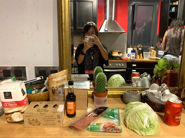 お好み焼きの材料。ソースはとりあえずソイソースを購入